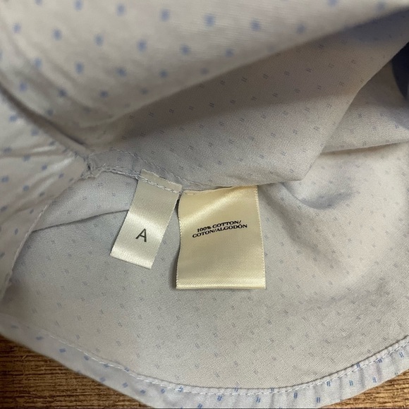 Ann Taylor Polka Dot Button Down Shirt Size 4 - Picture 3 of 4